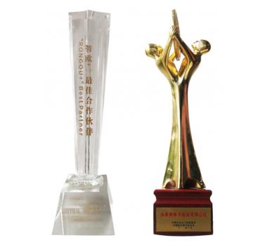蓉欧+ 最佳合作伙伴  最具竞争力货运支持企业